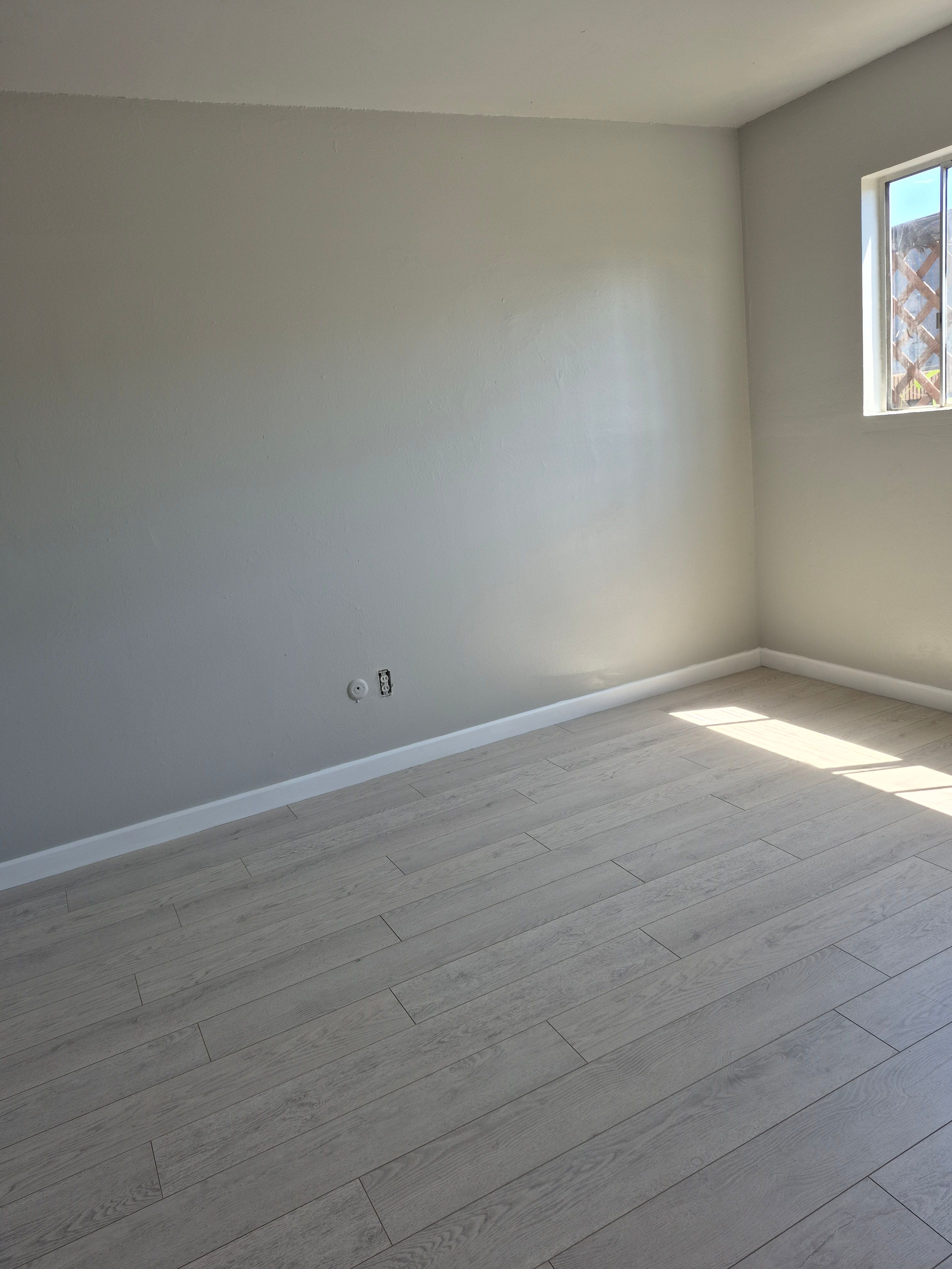 Unfurnished Room for rent