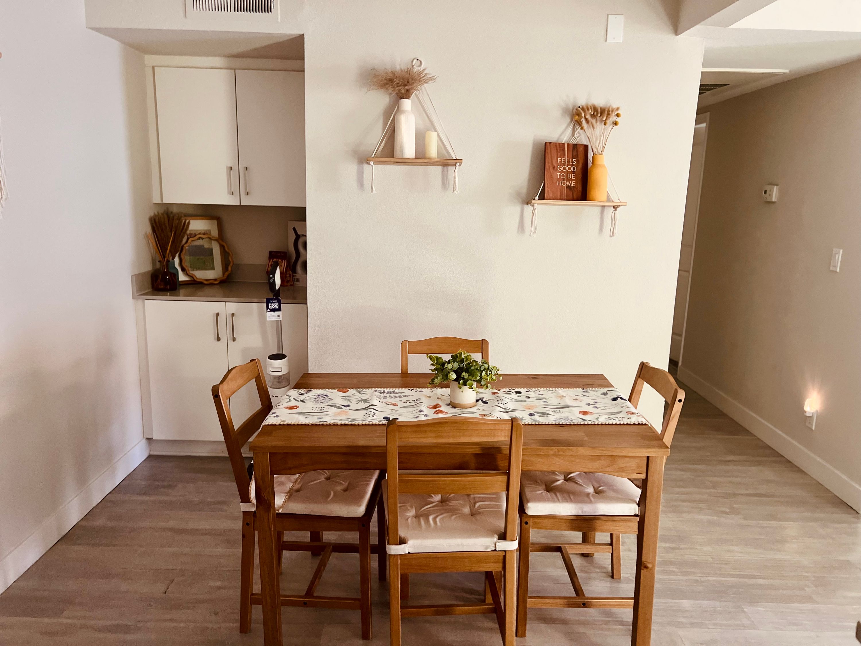 Private room & bathroom in a 2 bed 2 bath apartment in Aliso Viejo!