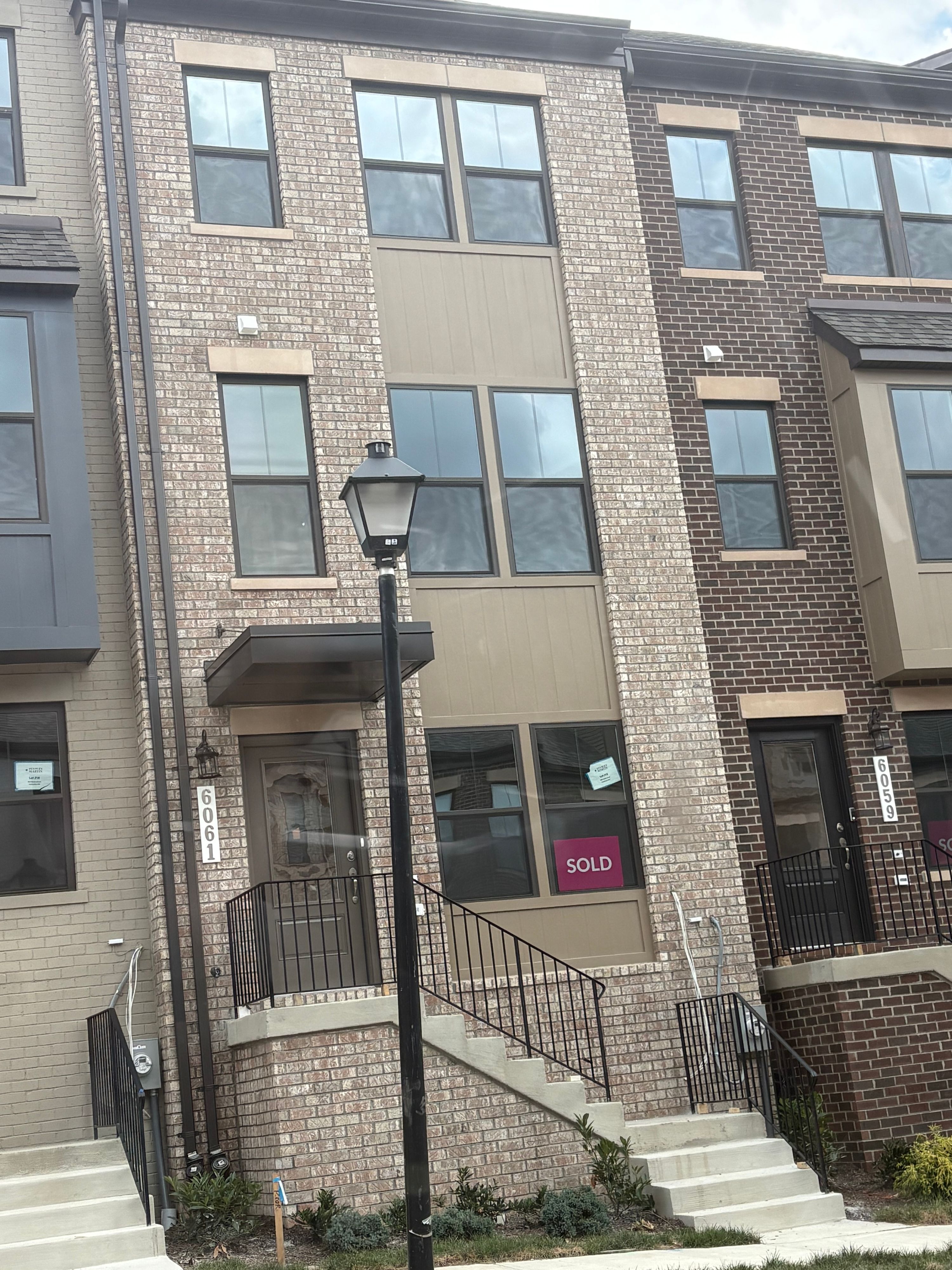 Renting a room in my new Townhome 