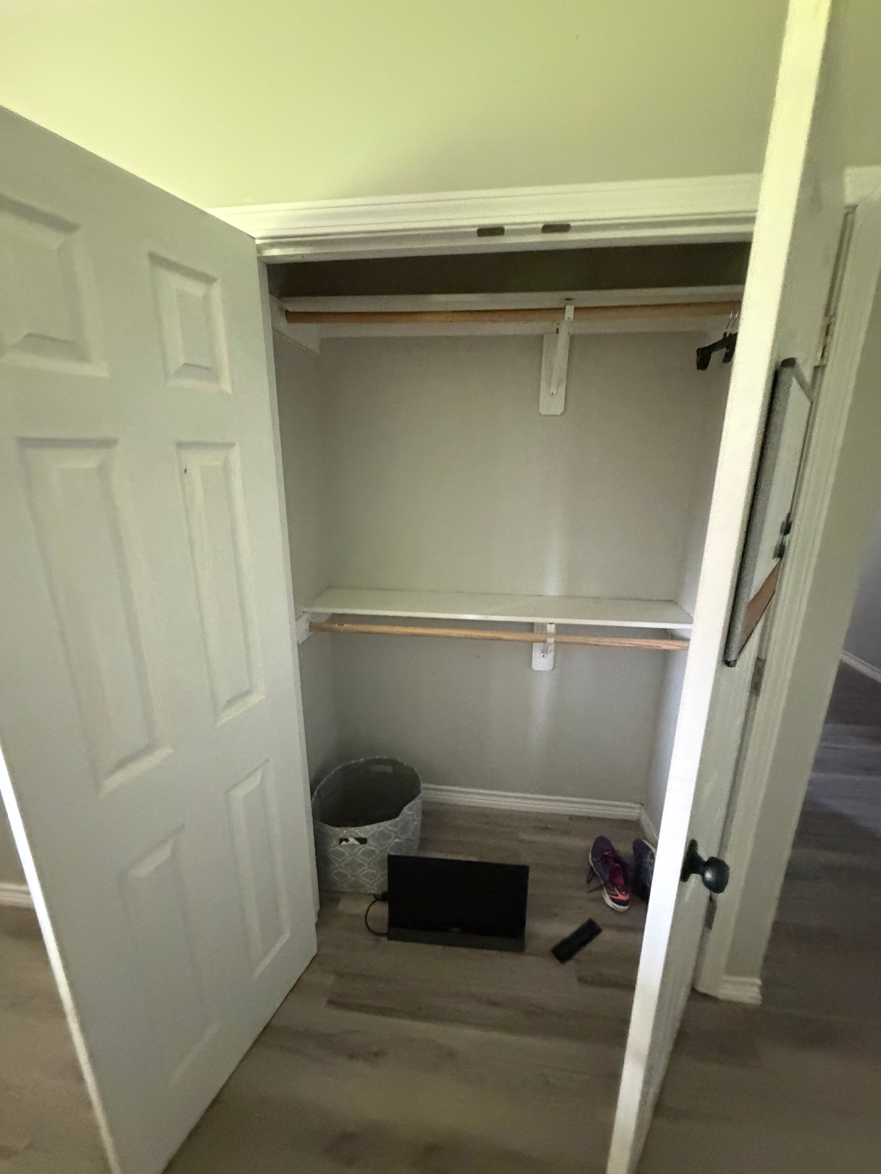One Bedroom, $700, Including All Utilities, Furnished with Bed, Shared Bathroom With Other Roommate
