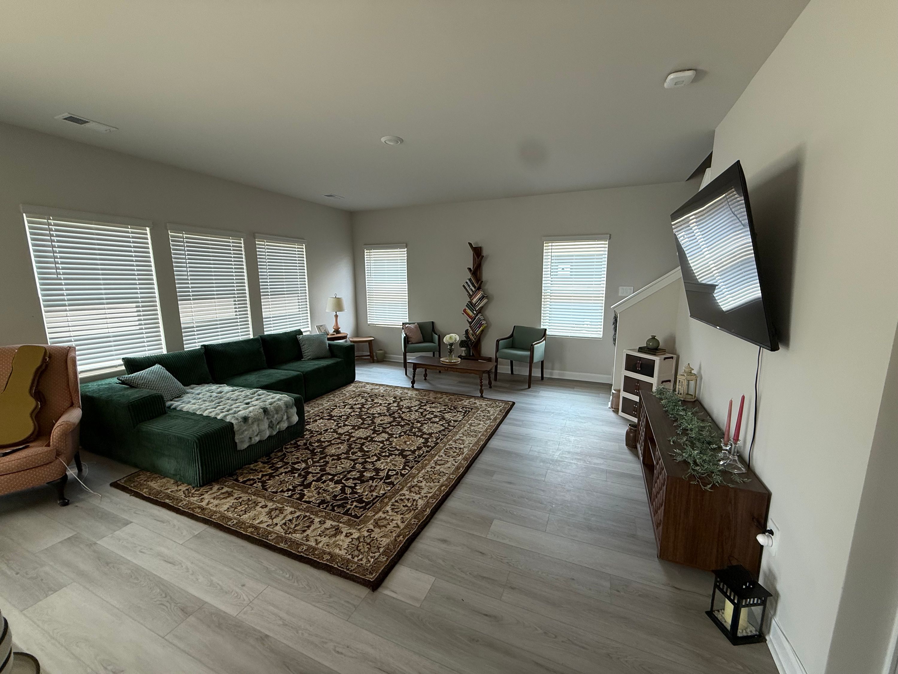 Seeking Single Christian Women to Rent a Room