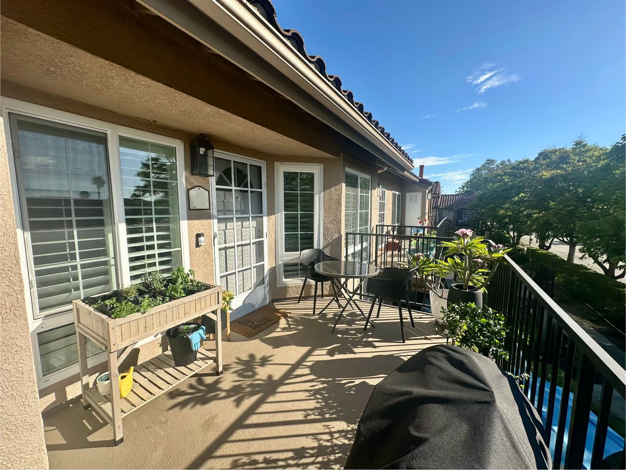 Furnished Loft Room Available