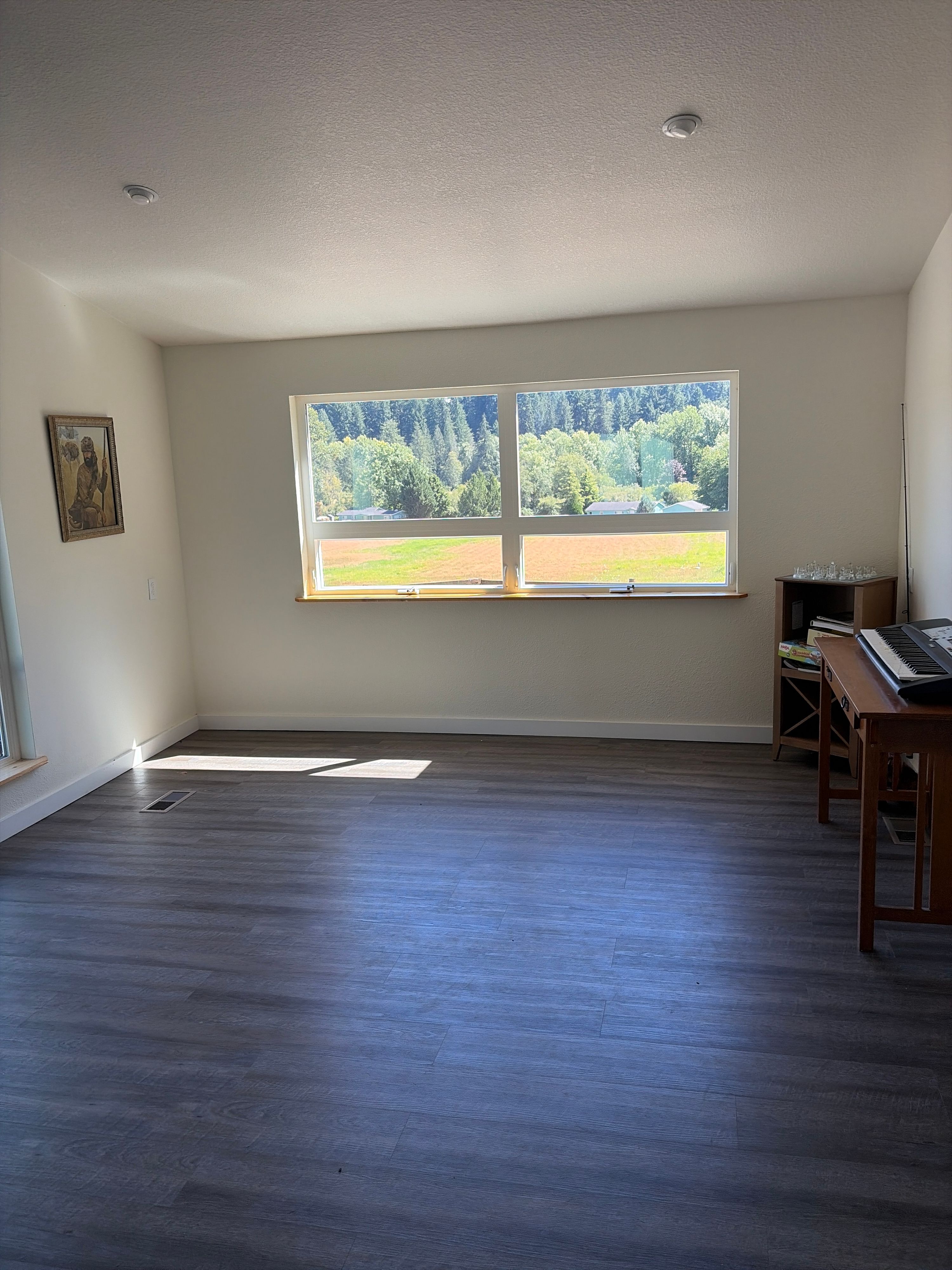 Christian female looking for roommate(s)