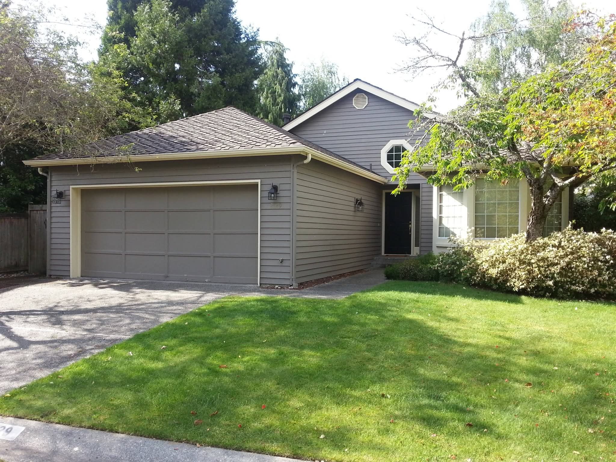 Seeking Young Professional Woman to Share Mill Creek Rental Home