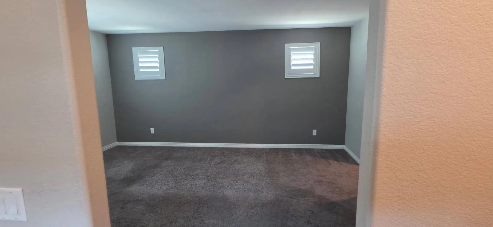 Unfurnished \Master BedRoom w/ Private Bathroom  