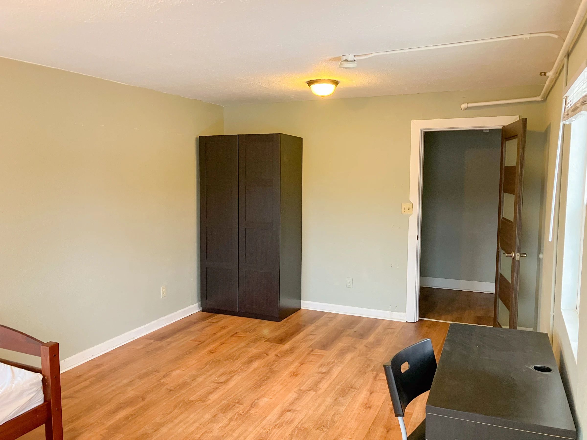 Furnished Room in Men's Community House - Corvallis, OR