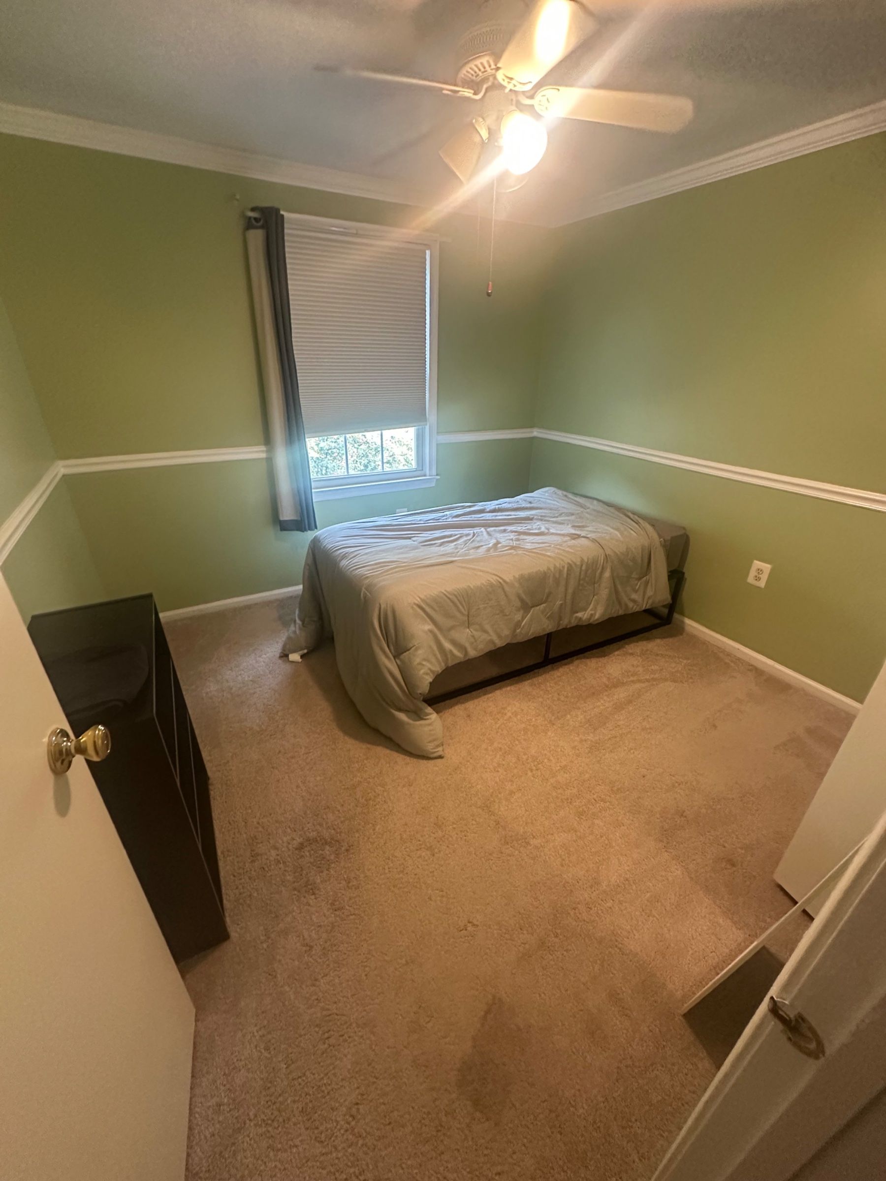Semi furnished room, room mates with 3 Christian female teachers 