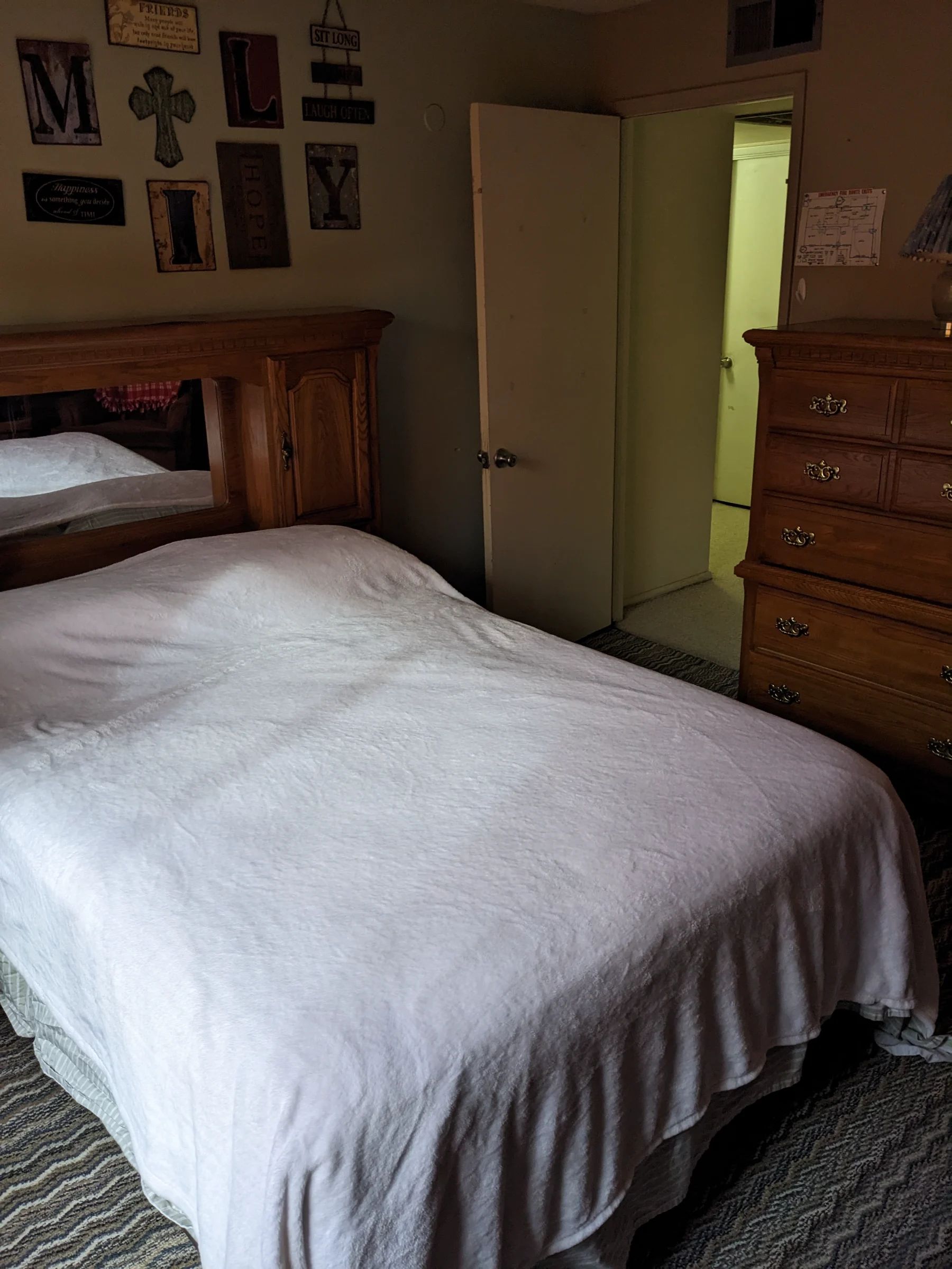Furnished room in Christian home for rent 
