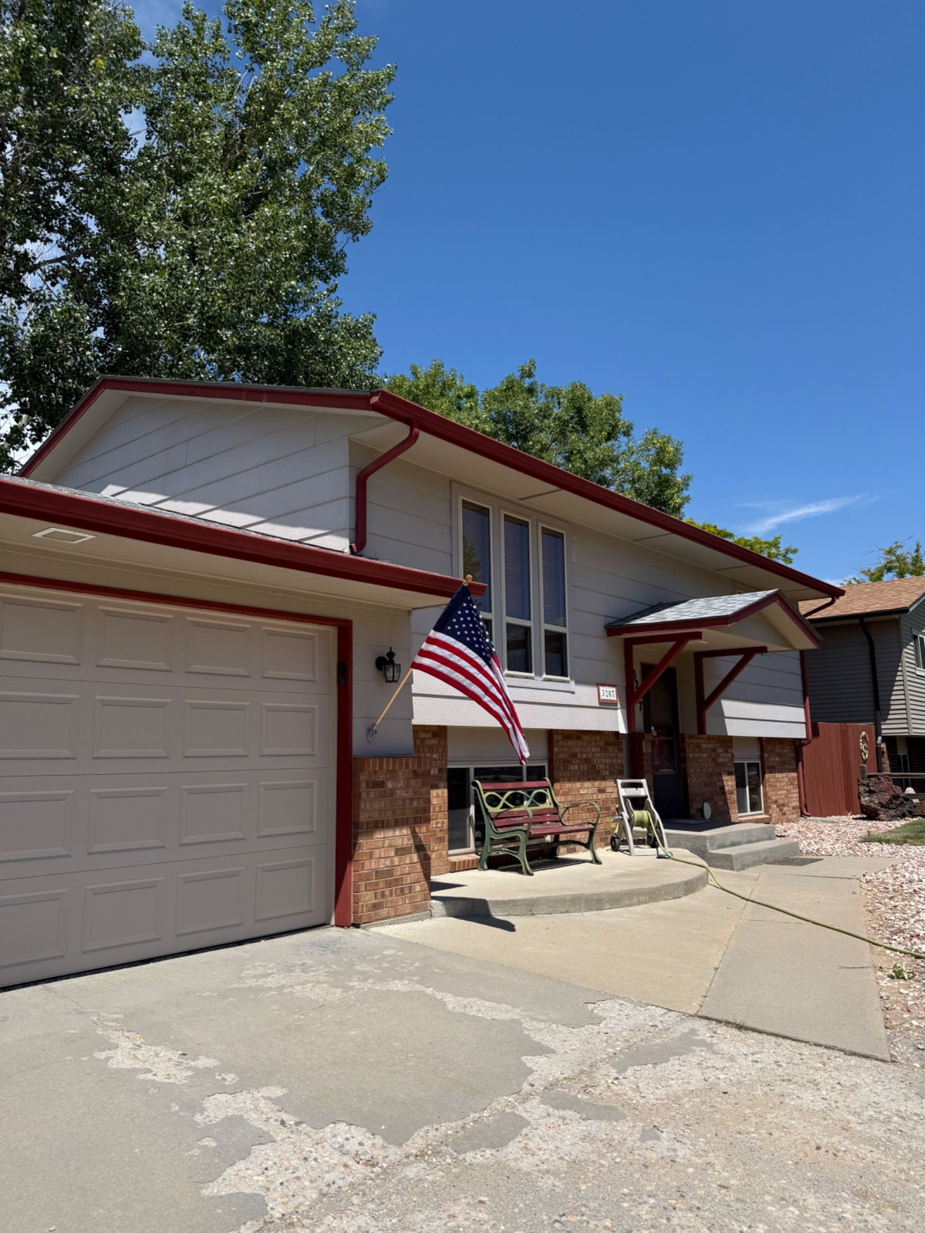 Unfurnished 2 bed, 1 bath with shared living 