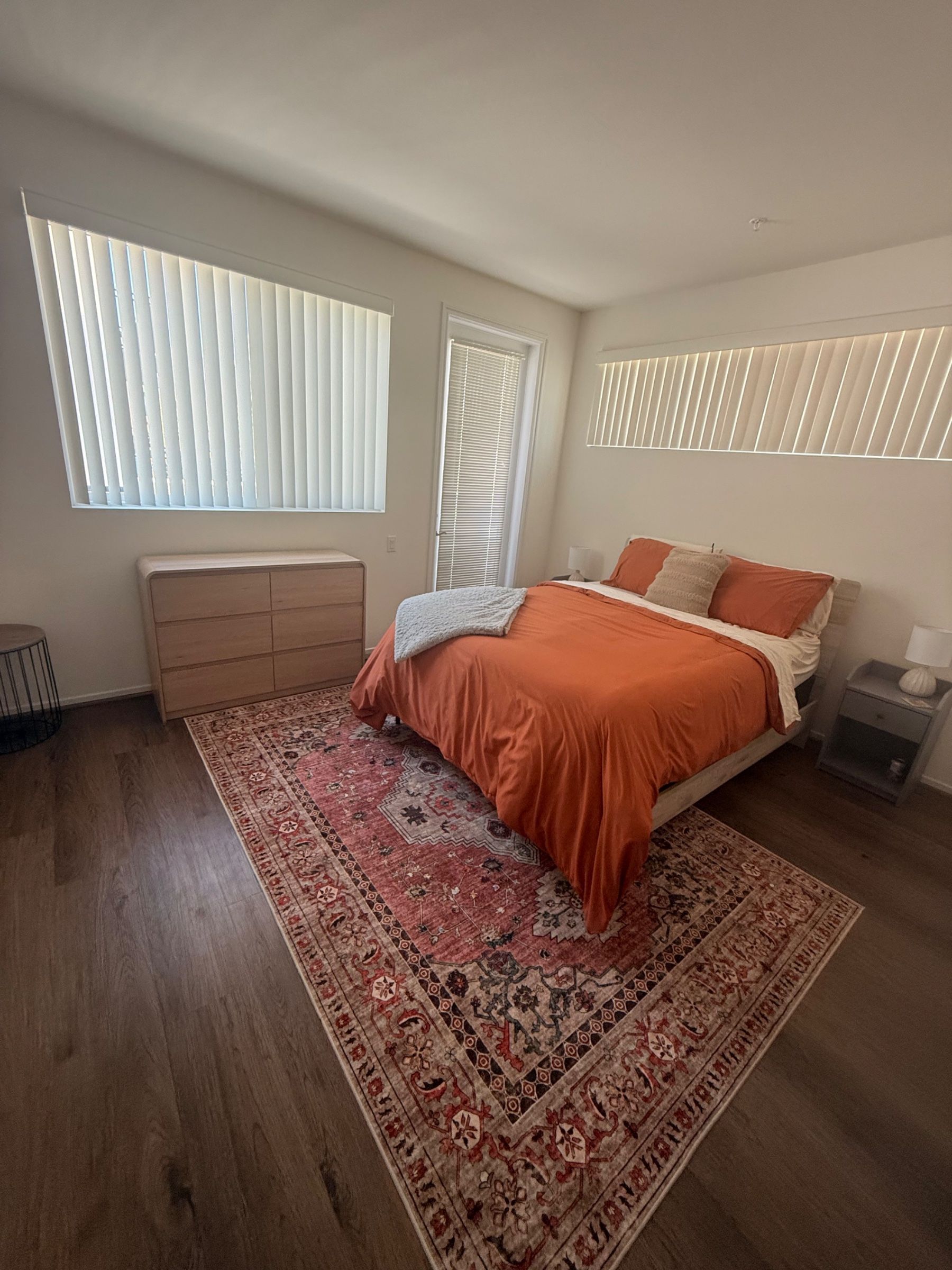 Furnished Room in Christian House-Resort Style Living 