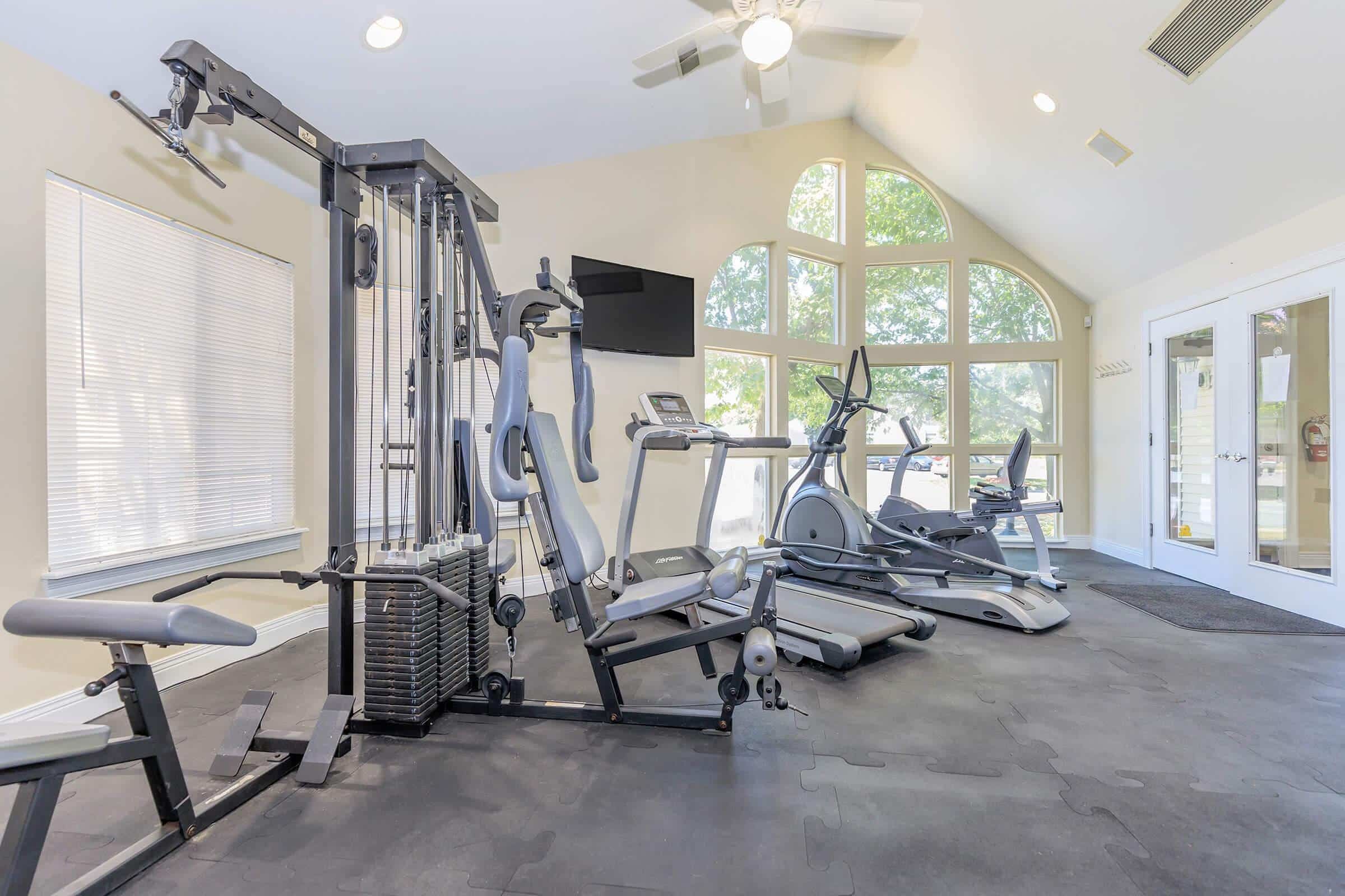 Buffalo Creek Apartment Available Now in Indianapolis - Hop On the Lease from Nov 1-June 30!!