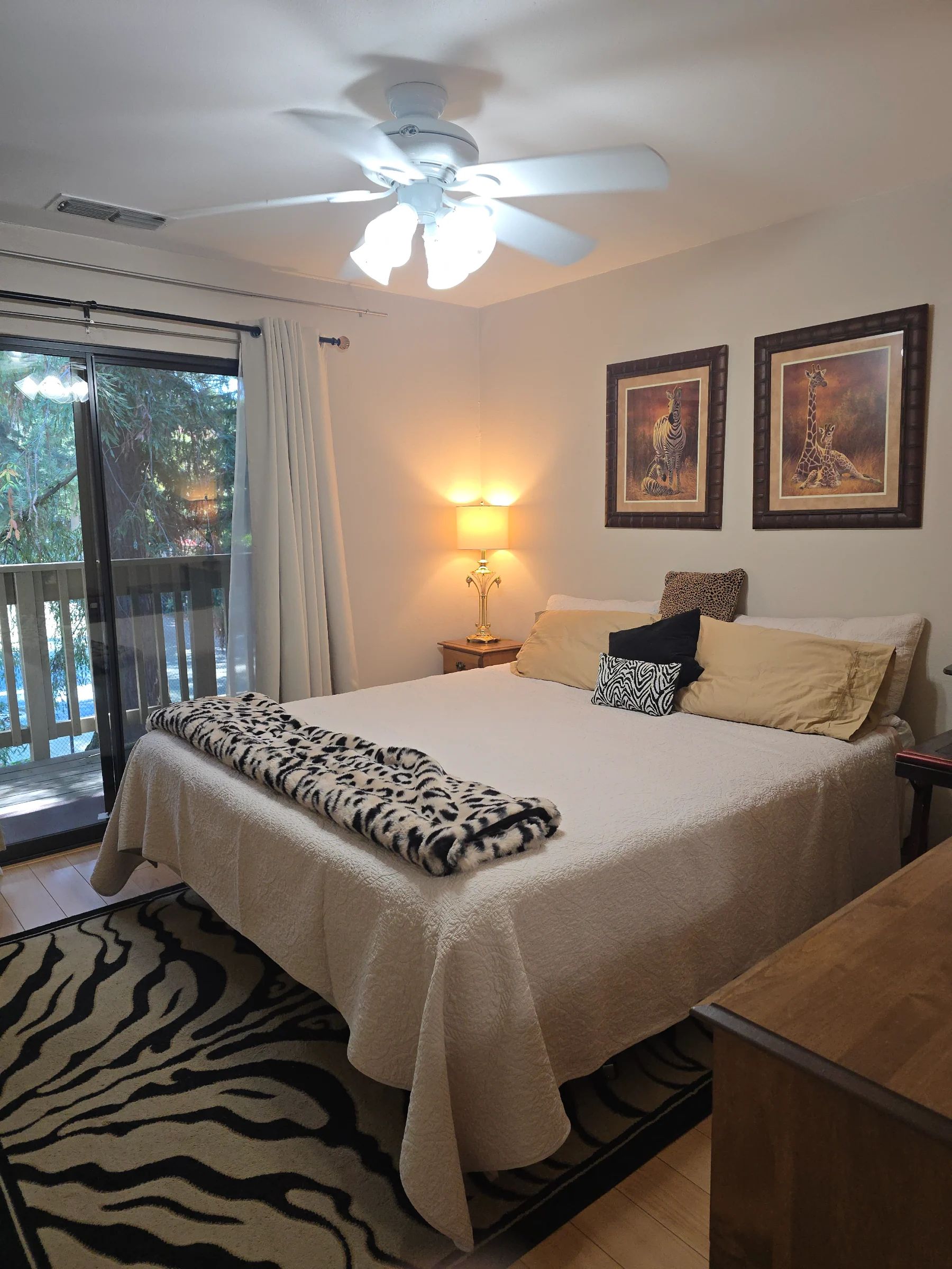 Furnished room in female Christian home
