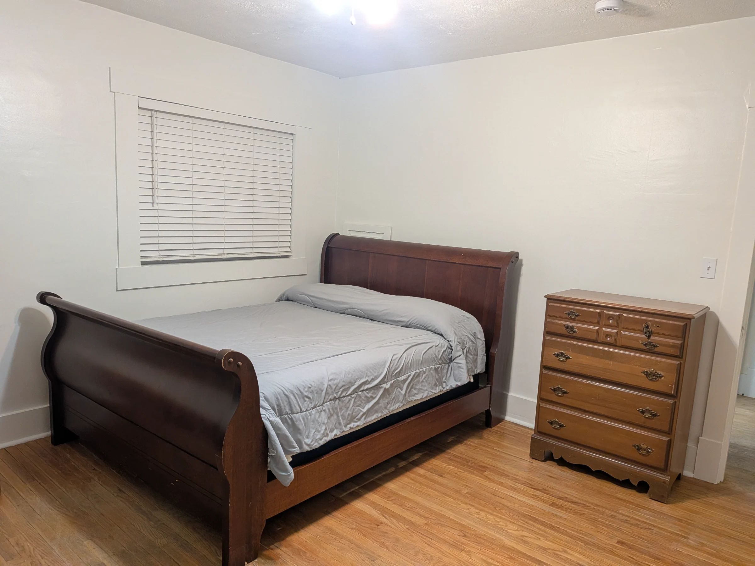Fully Furnished Bedroom with private sunroom; utilities and internet included