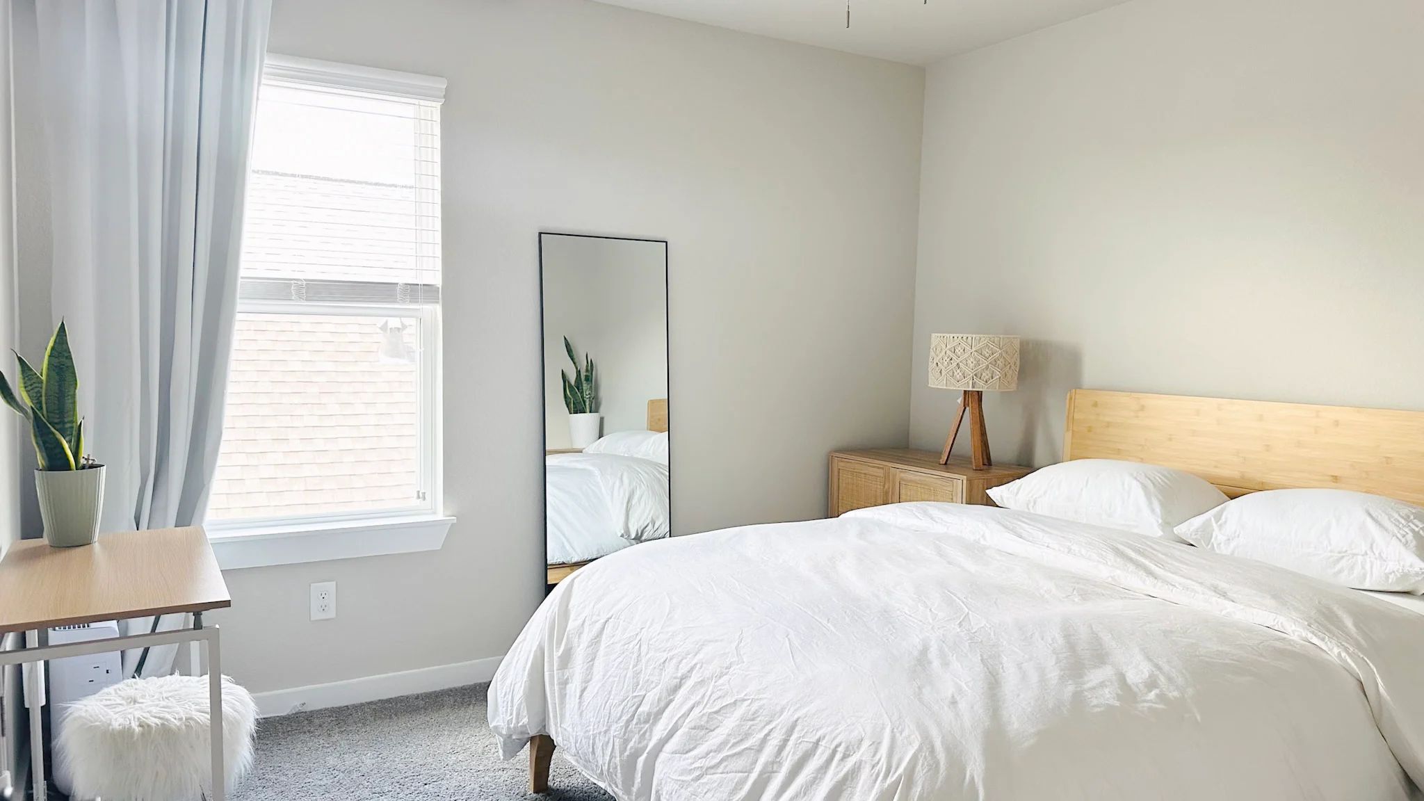 Bedroom w/ Shared Bathroom for Rent (near Bridgeland 77433) - Utilities Included