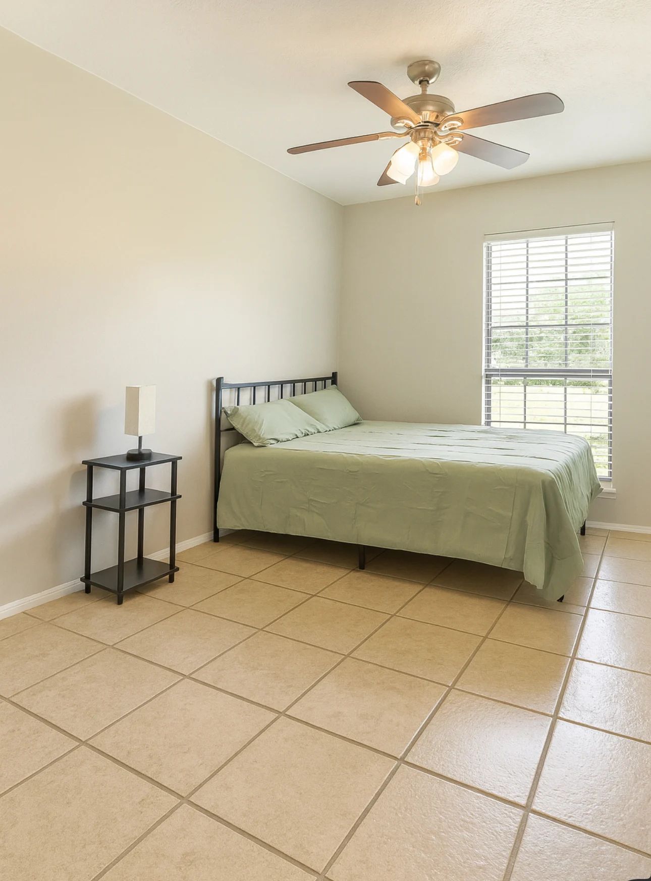 Furnished room available, offering first two weeks free